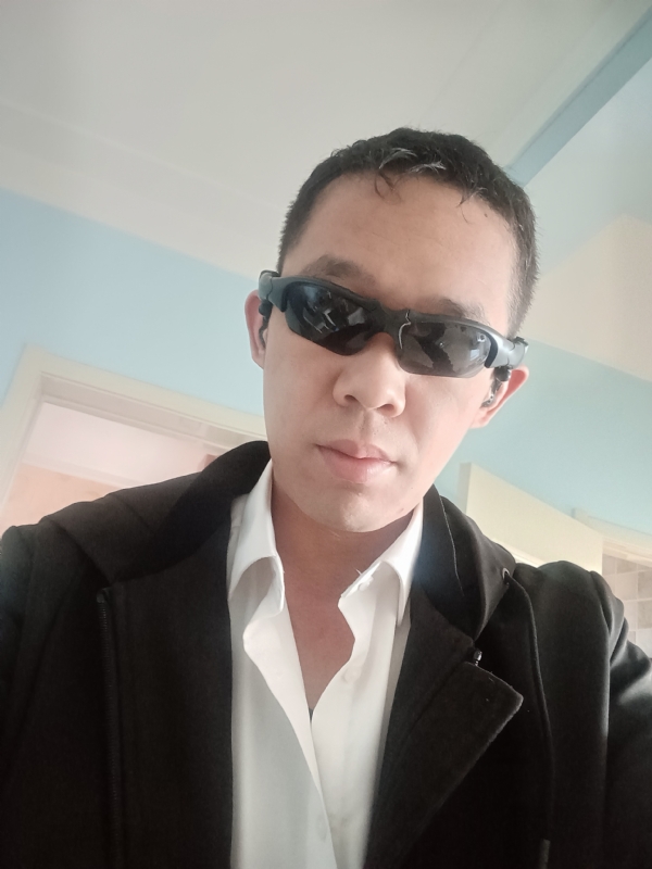 血公爵的第一张照片--百色相亲服务中心