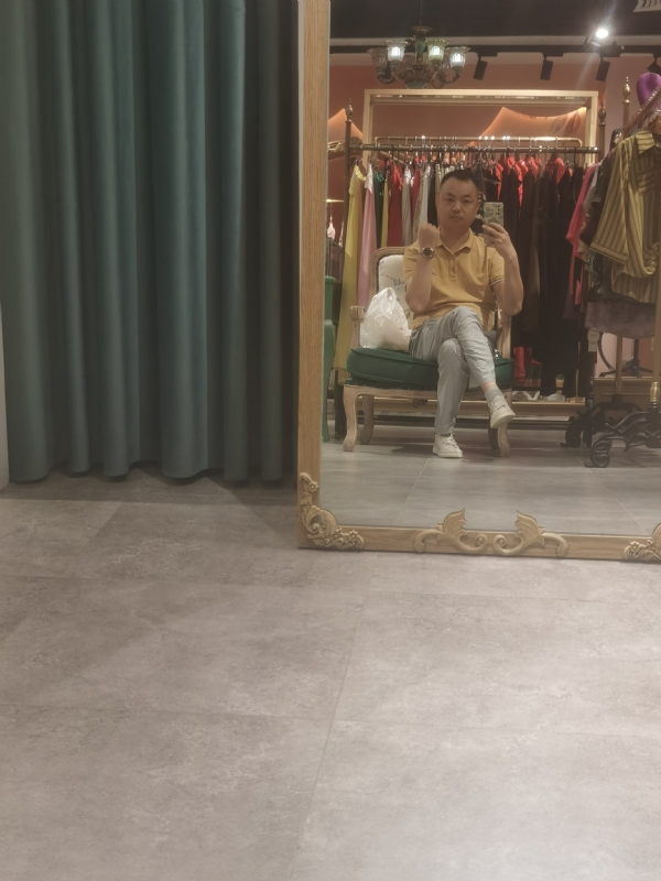 zhaofuwu的第一张照片--百色相亲服务中心