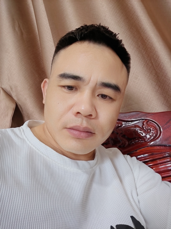 下一站的我的第一张照片--百色相亲服务中心