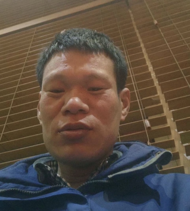 爱你在心口难开的第一张照片--百色相亲服务中心