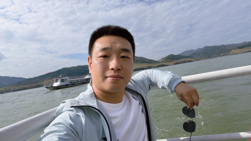 烟花易笑的第四张照片--百色相亲服务中心