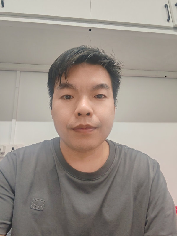 老张的第一张照片--百色相亲服务中心