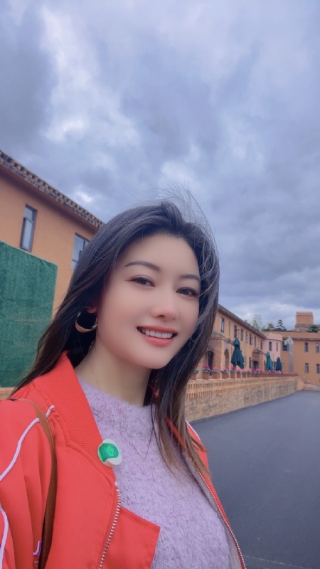 安妮的第一张照片--百色相亲服务中心