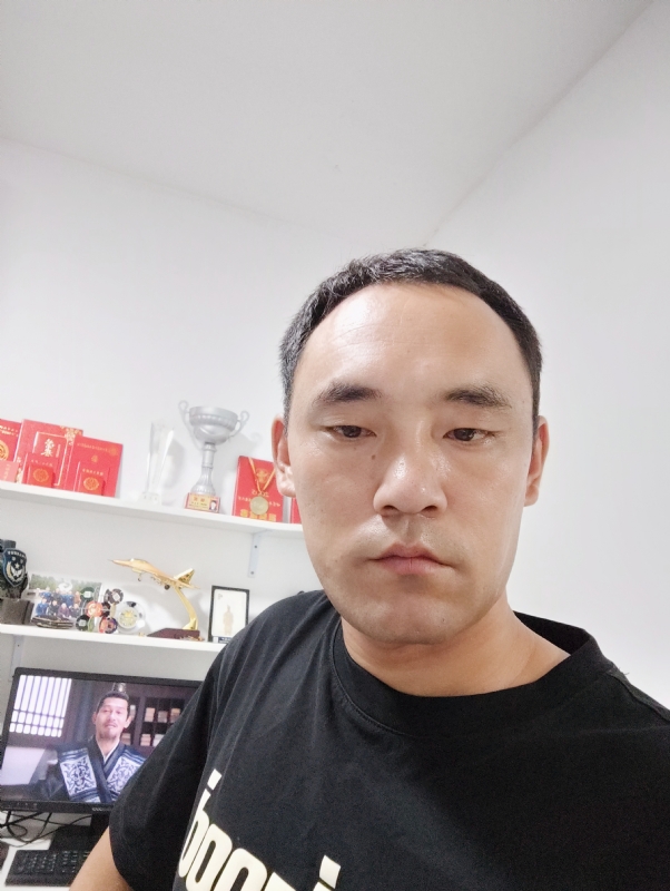 91年的第三张照片--百色相亲服务中心