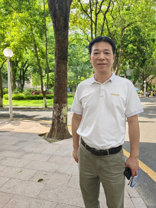 哈哥的第一张照片--百色相亲服务中心