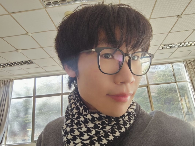 静檀的第一张照片--百色相亲服务中心