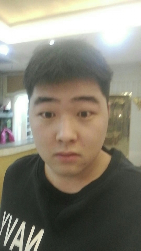 丹尼的第二张照片--百色相亲服务中心