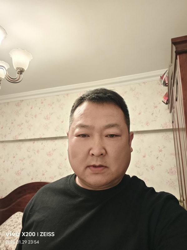 峰哥的第一张照片--百色相亲服务中心