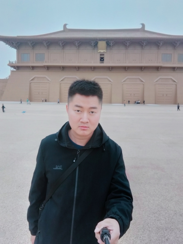 放肆的青春的第二张照片--百色相亲服务中心