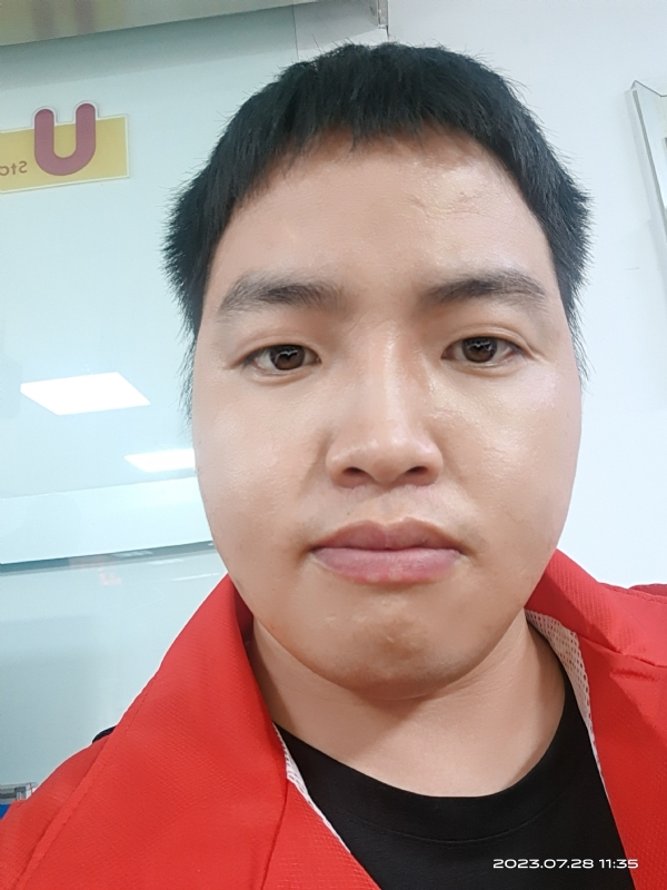 匆忙的第二张照片--百色相亲服务中心