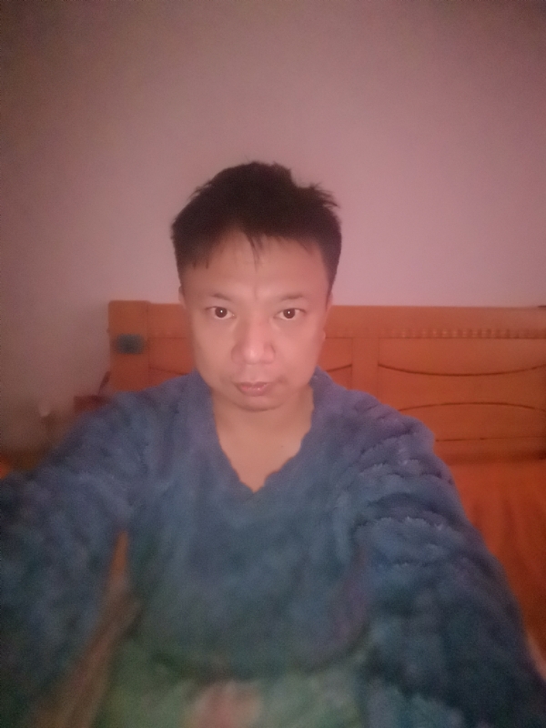 小虾米的第一张照片--百色相亲服务中心