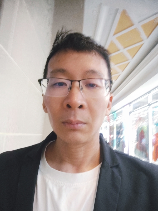 欣欣向荣的第一张照片--百色相亲服务中心