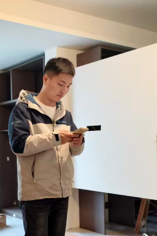 熊展的第一张照片--百色相亲服务中心