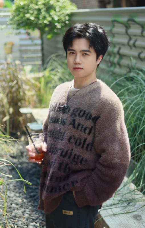 檐下雨的第二张照片--百色相亲服务中心