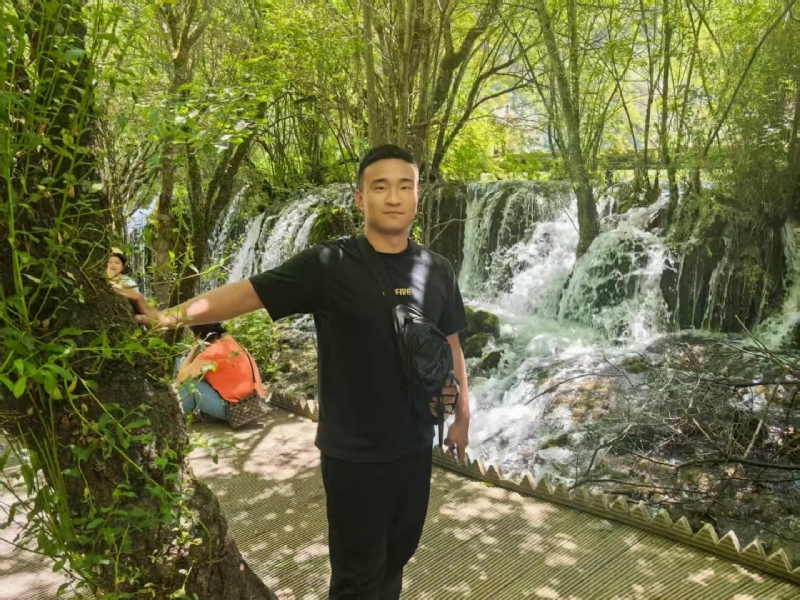 不管多累的第一张照片--百色相亲服务中心