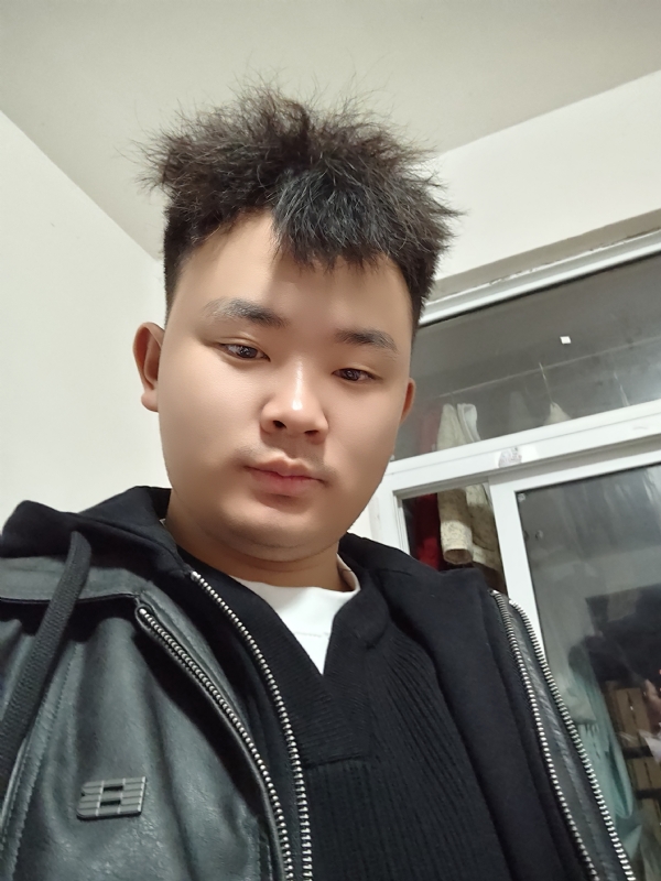 阿龙找对象的第一张照片--百色相亲服务中心