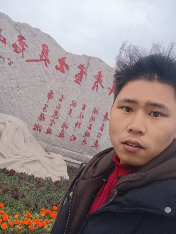 迎春的第一张照片--百色相亲服务中心