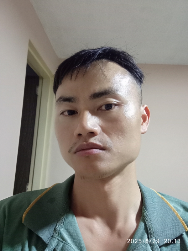 自简的第二张照片--百色相亲服务中心