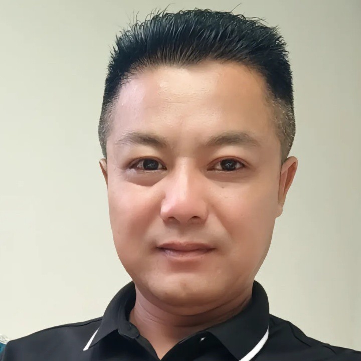 未来可期的第一张照片--百色相亲服务中心