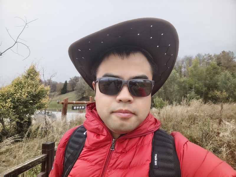 欢乐的笑的第一张照片--百色相亲服务中心