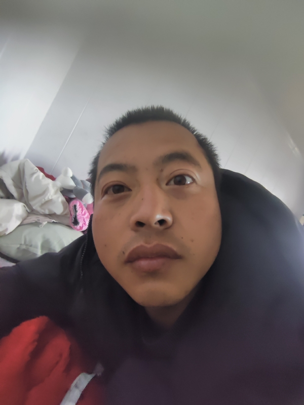 等一个人的第一张照片--百色相亲服务中心