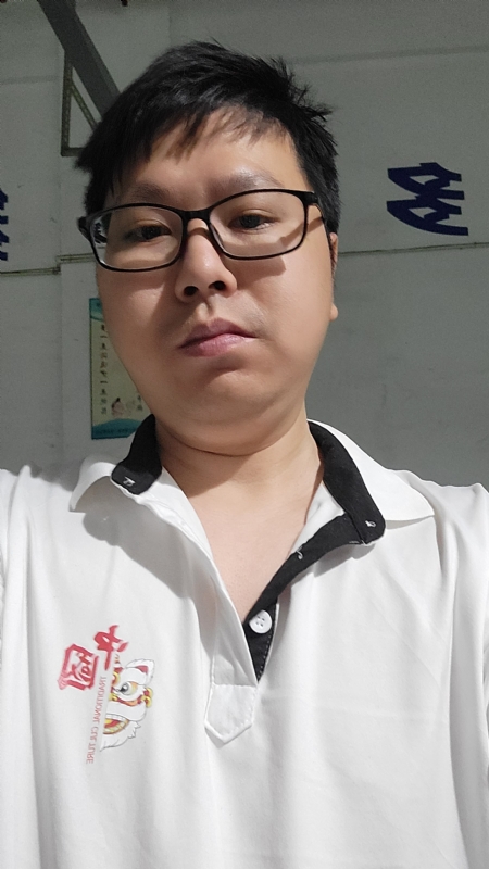 义星人的第一张照片--百色相亲服务中心