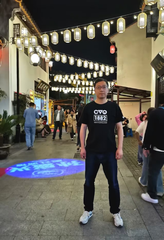 张楚岚的第一张照片--百色相亲服务中心